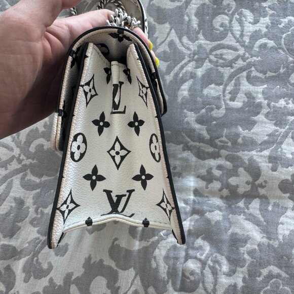 LOUIS VUITTON Vernis Epi Monogram Wynwood Black White and Vernis Card Case - Picture 7 of 15